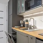 Two-bedroom By Renters Apartman *