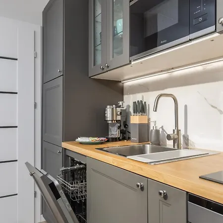 Two-bedroom By Renters Appartement *