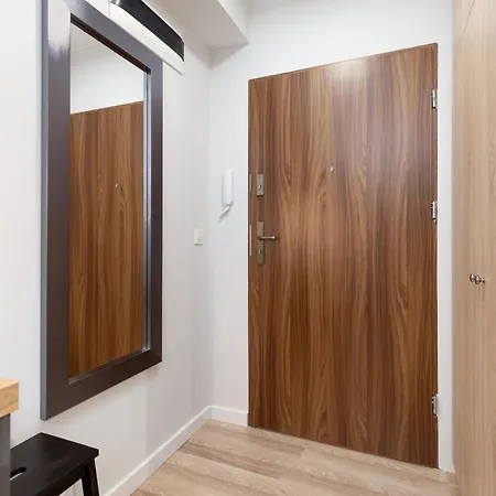 アパート Two-bedroom By Renters *